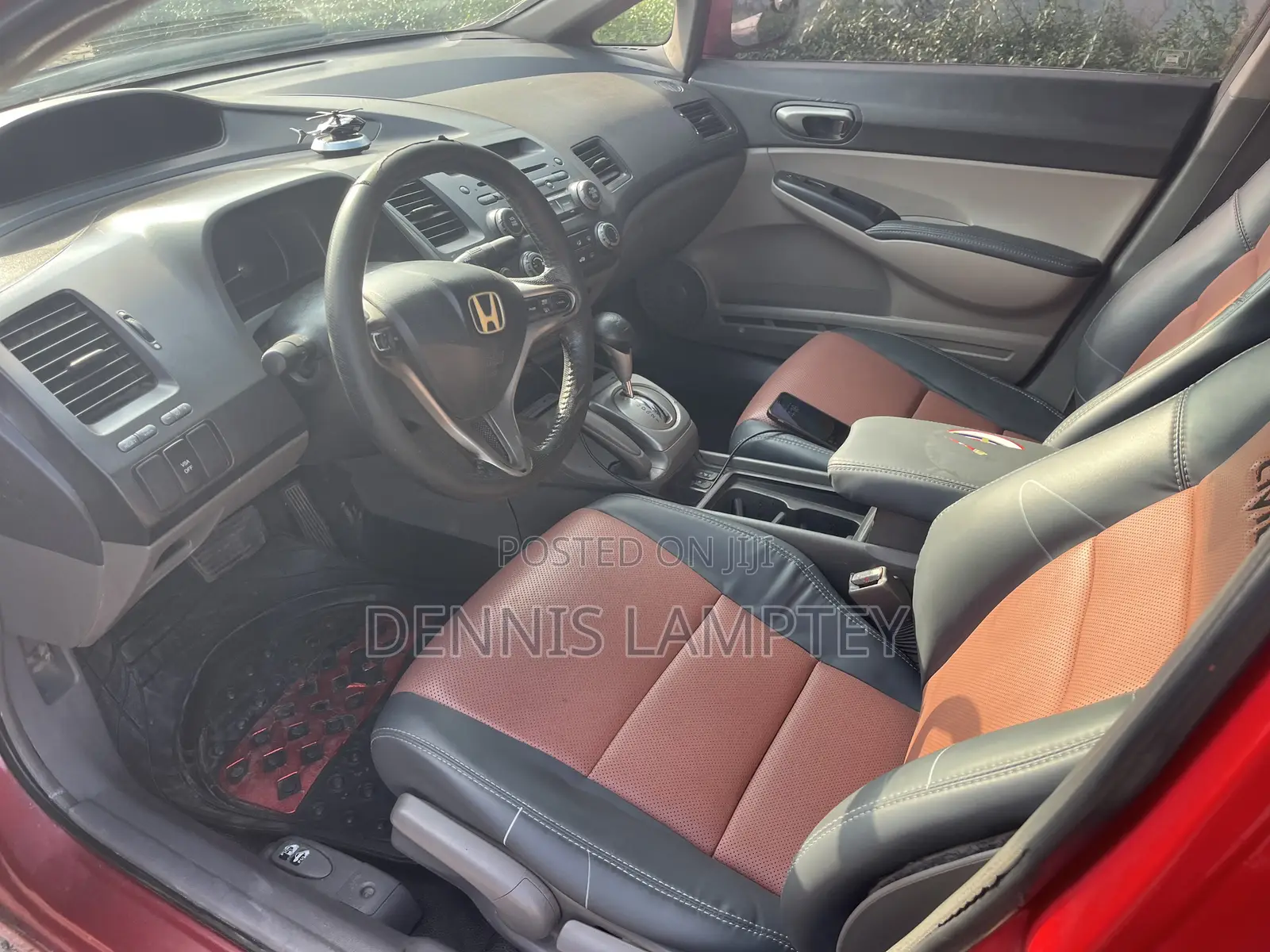 Honda Civic 2010 Red