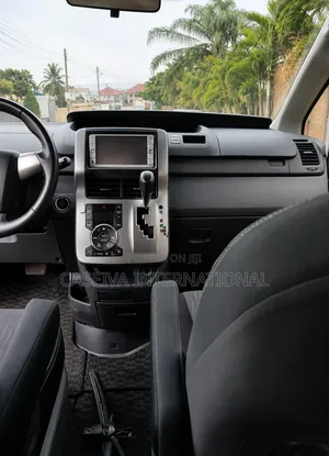 Toyota Voxy 2012 Black