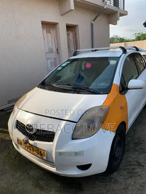 Toyota Yaris 2016 White