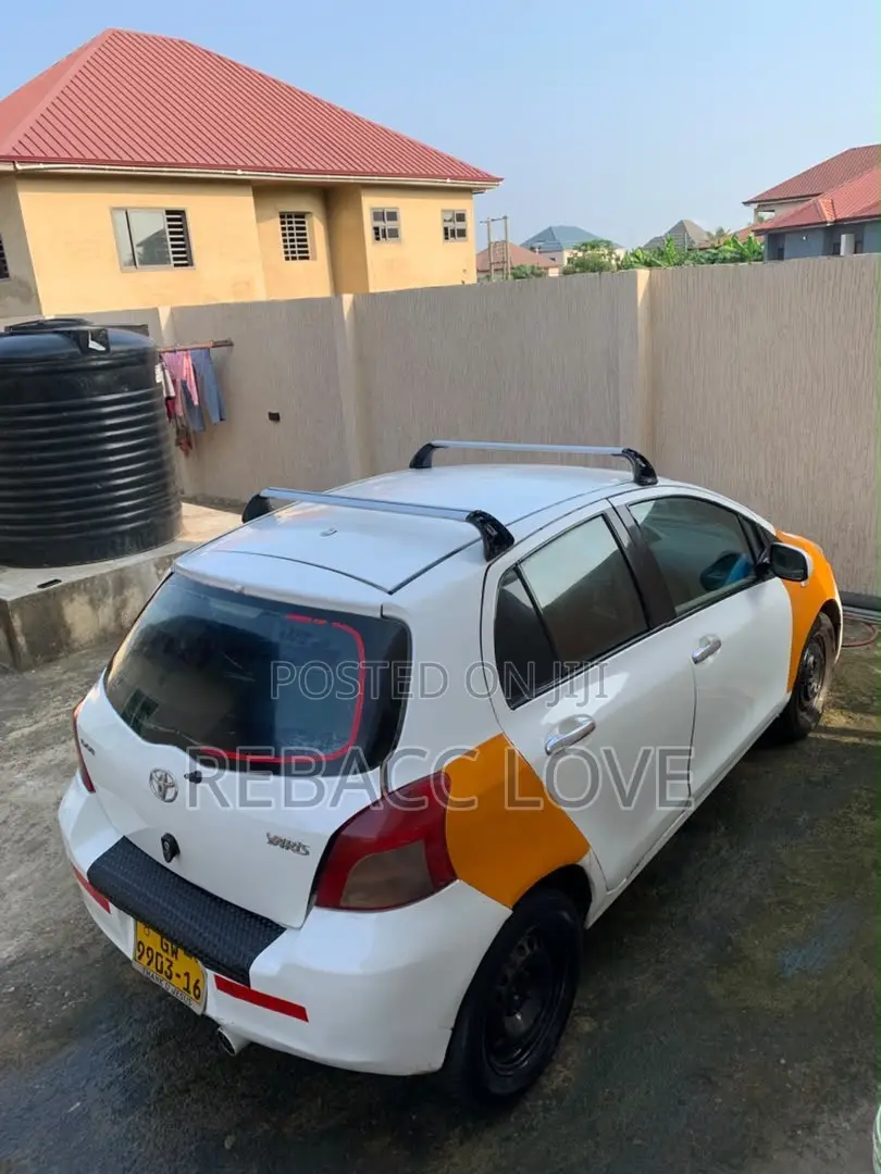 Toyota Yaris 2016 White