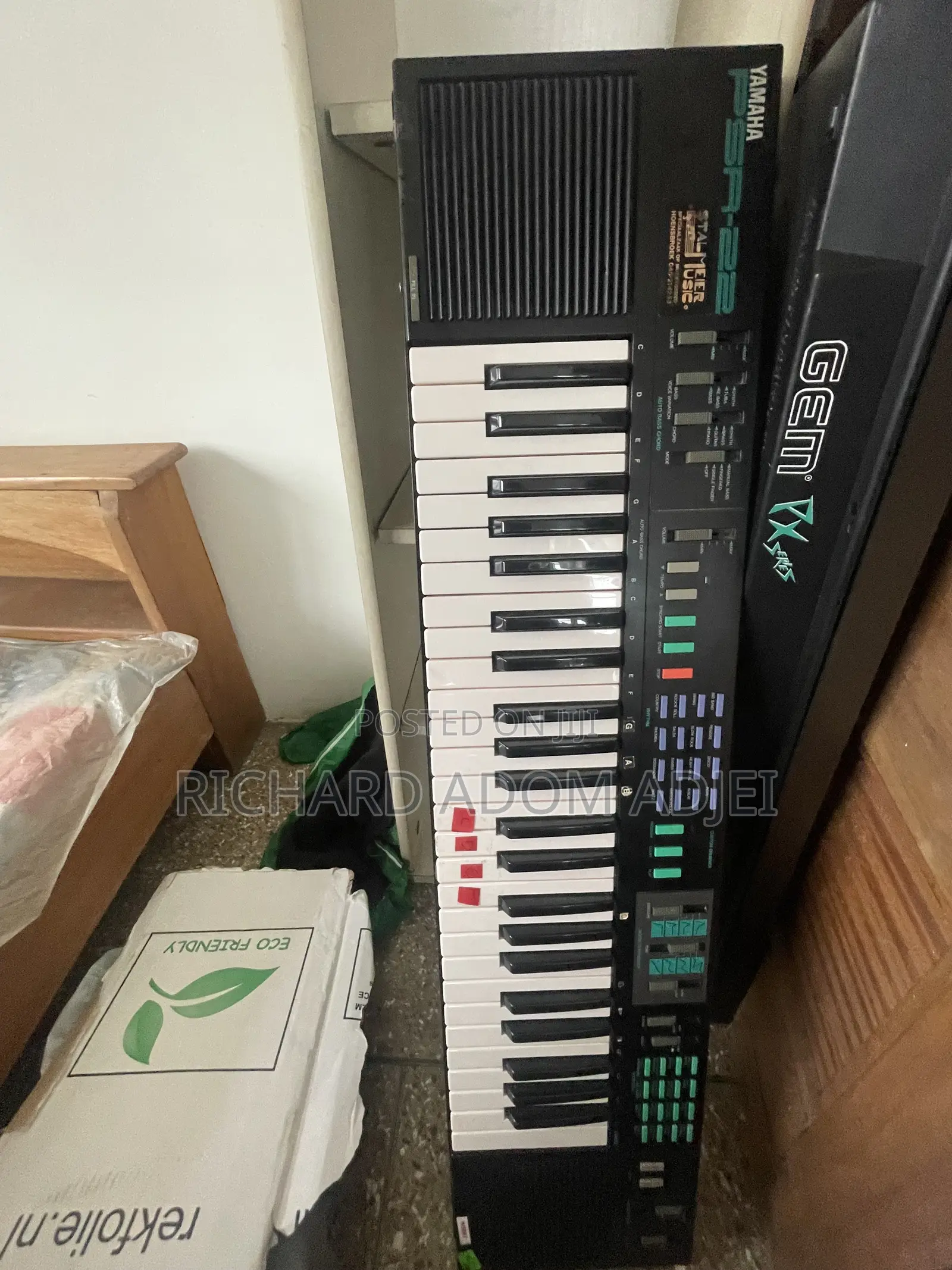 Yamaha Keyboard