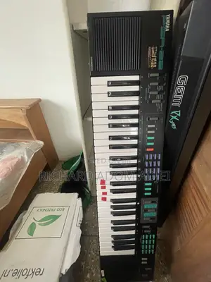 Yamaha Keyboard