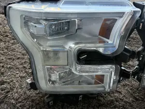 Ford F150 Headlight Pair