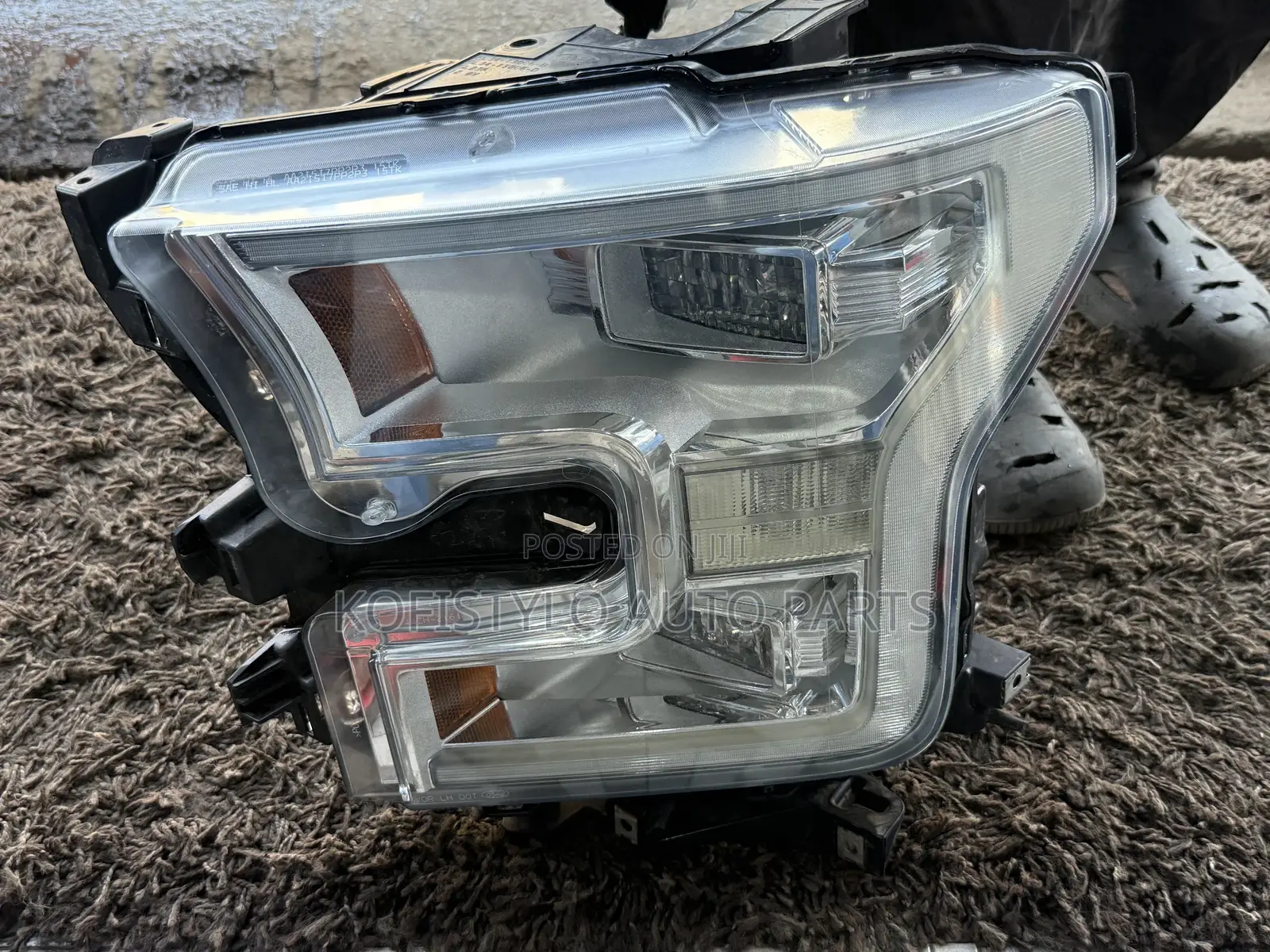 Ford F150 Headlight Pair