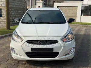 Hyundai Accent GS 4dr Hatchback (1.6L 4cyl 6A) 2014 White