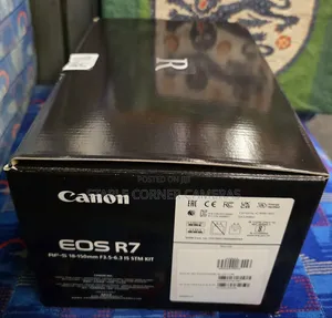 Canon Eos R7 With Rf 18-150mm Lens