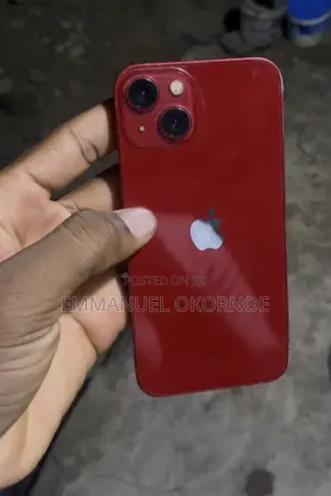 Apple iPhone 13 128 GB Red