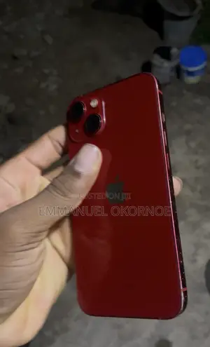 Apple iPhone 13 128 GB Red