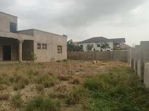 4bdrm House in Tema, Community 25 for sale