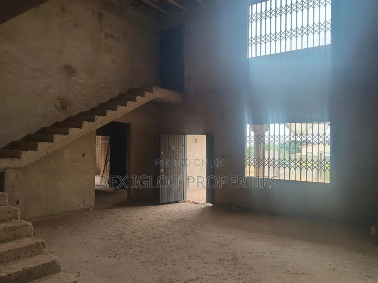 4bdrm House in Tema, Community 25 for sale