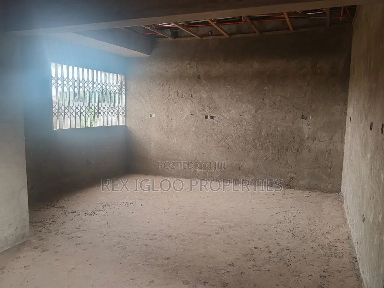 4bdrm House in Tema, Community 25 for sale