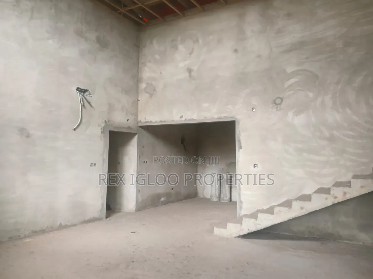 4bdrm House in Tema, Community 25 for sale