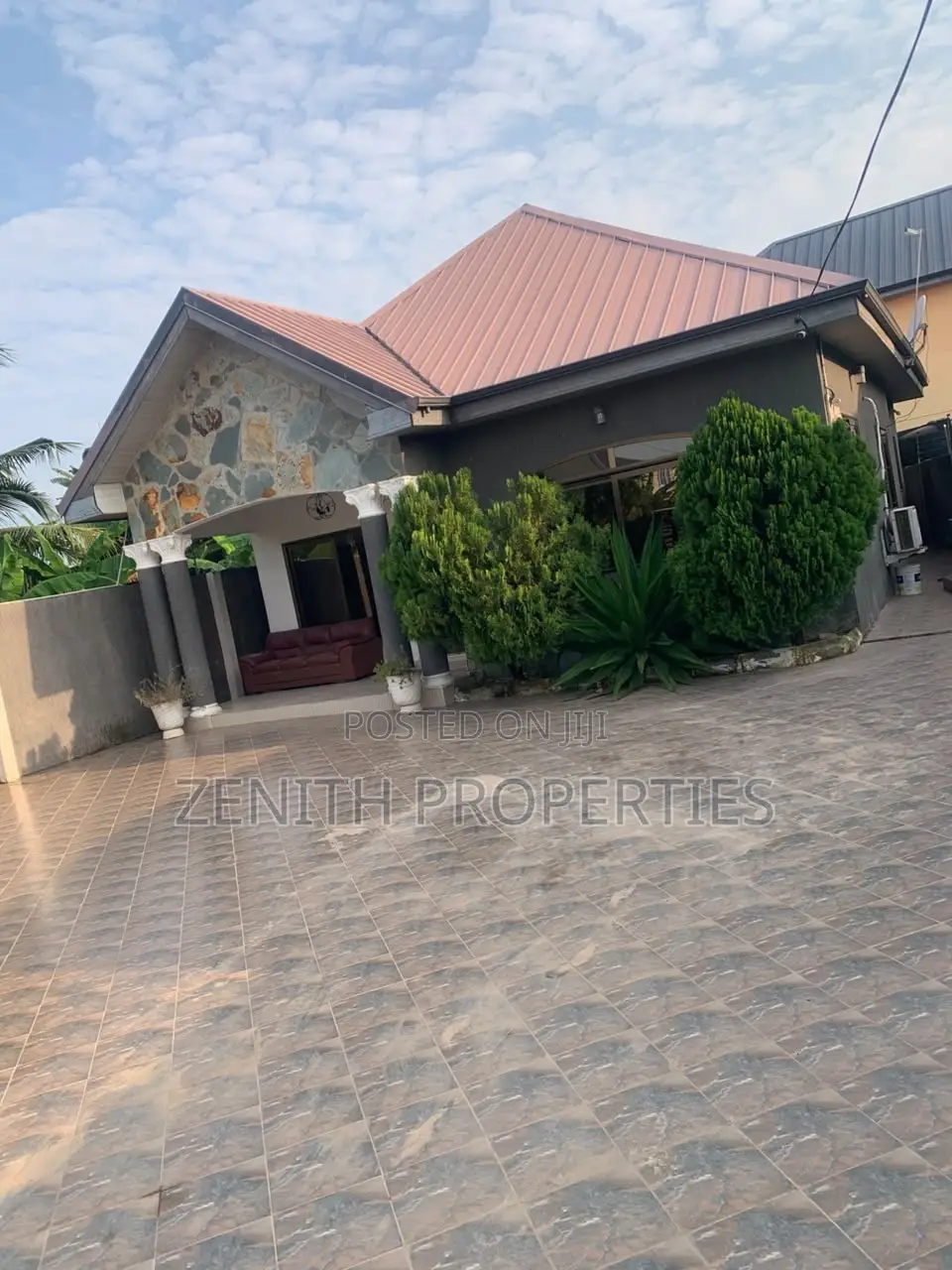 Mini Flat in Zenith Realty, Bortiano for rent
