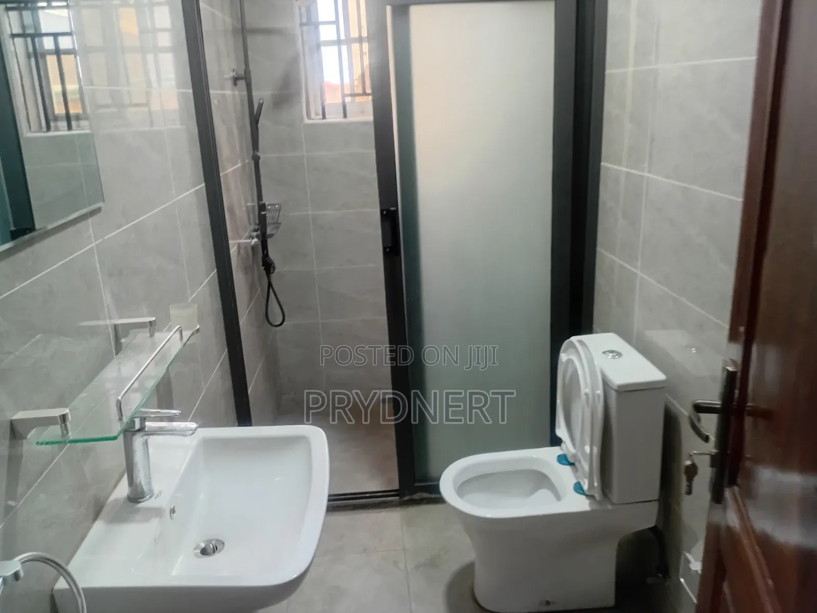 3bdrm Apartment in Mount Camel, Community 25 for rent