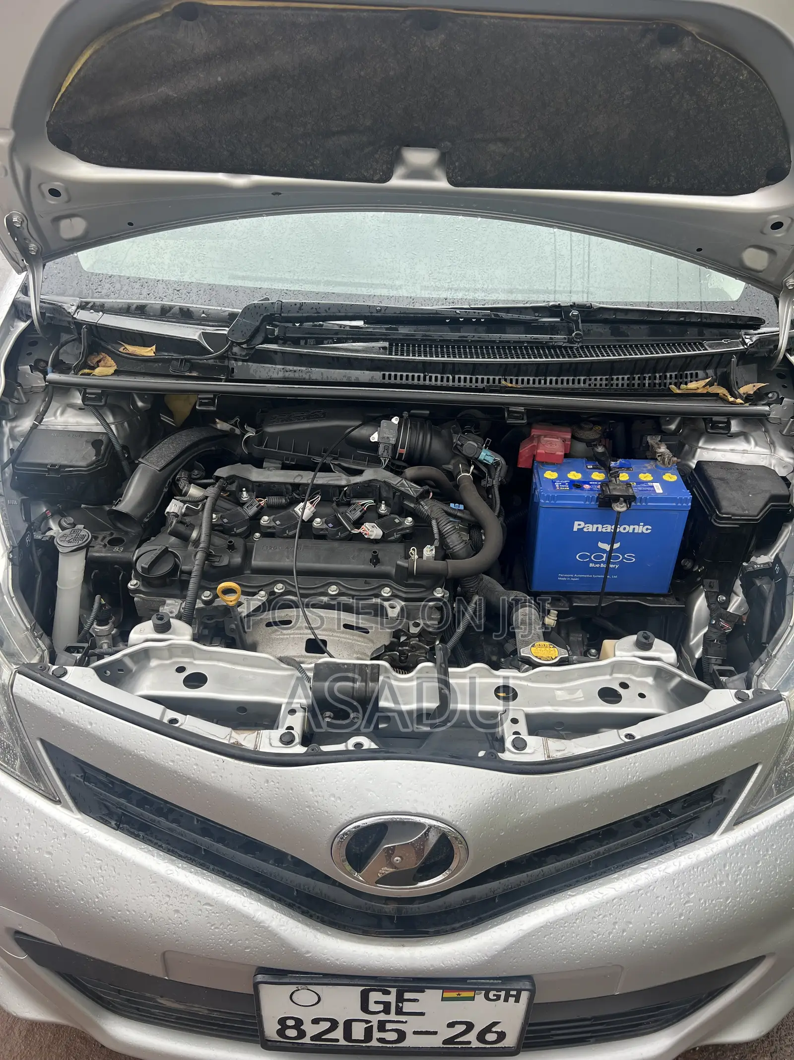 Toyota Vitz 1.3 FWD 5dr 2013 Silver