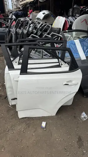 Kia Soul 2020,2021,2022,2023,2024 Doors Available