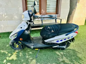 Yamaha 2023 Blue