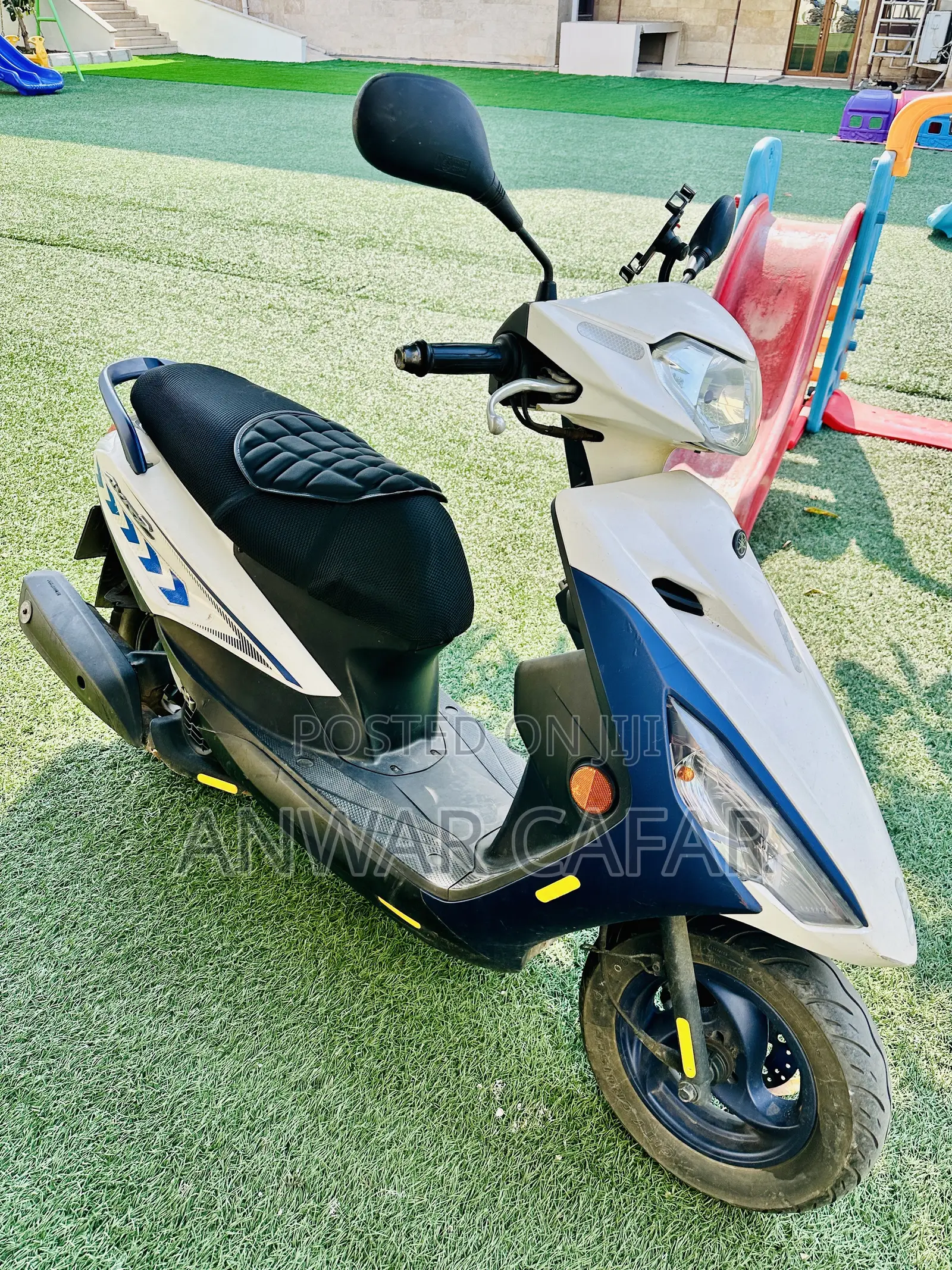 Yamaha 2023 Blue
