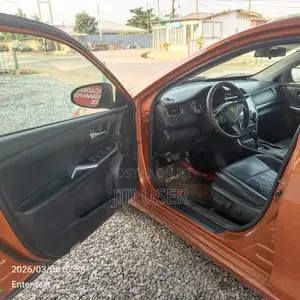 Toyota Camry L 4dr Sedan (2.5L 4cyl 6A) 2014 Gold