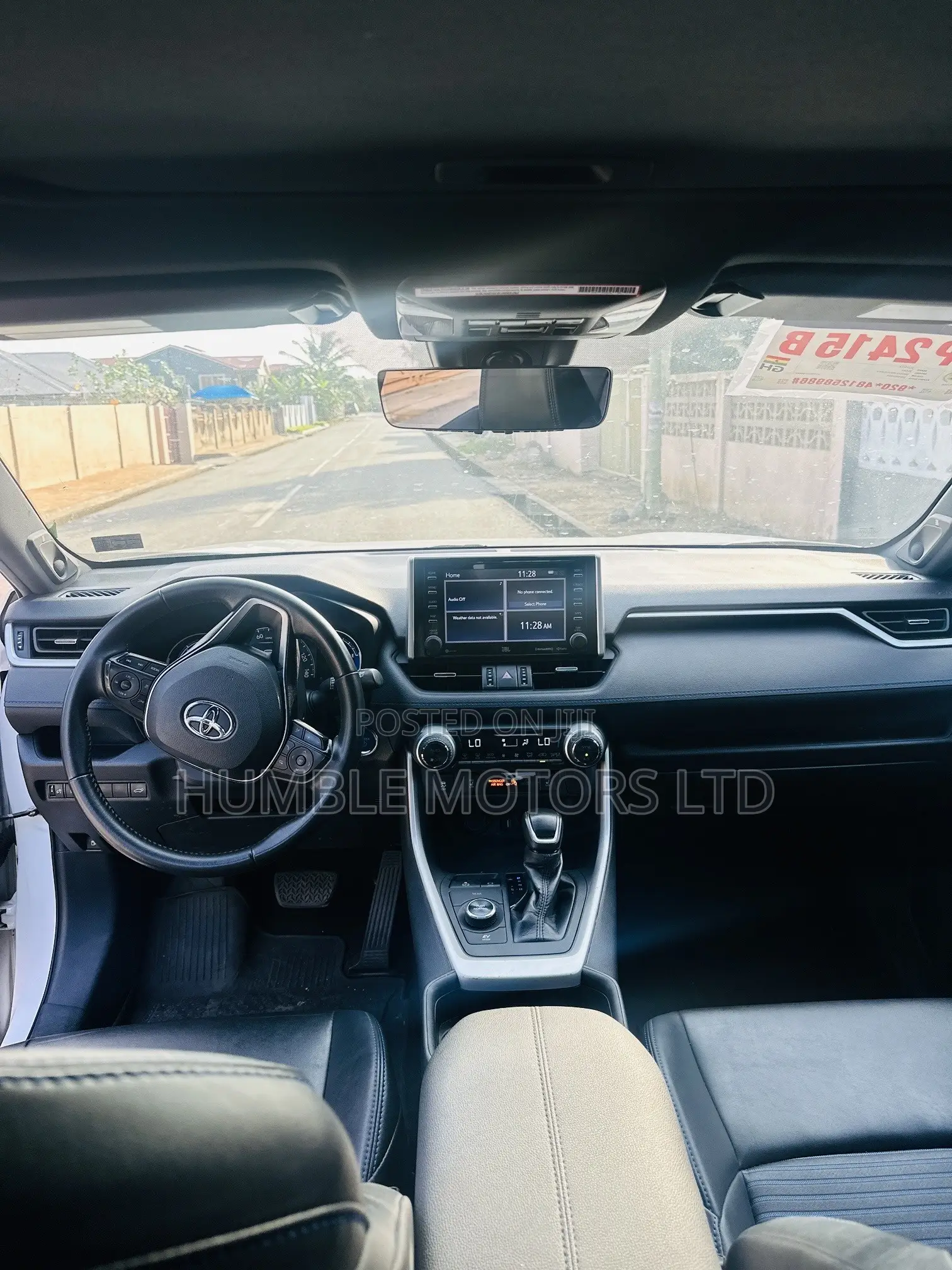 Toyota RAV4 2021 White