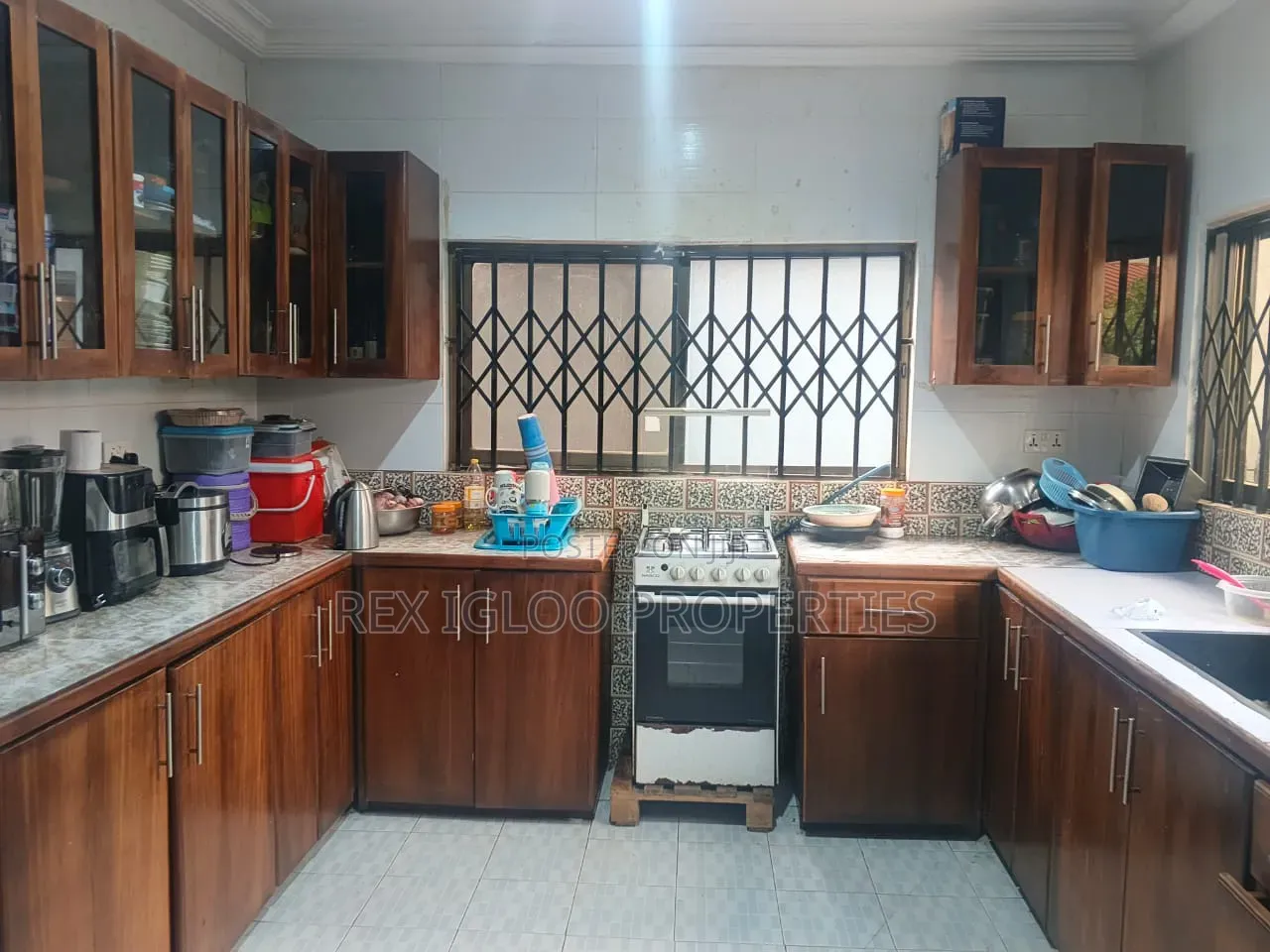 3bdrm House in Tema, Community 25 for sale