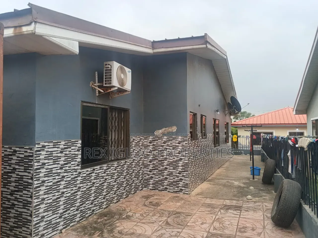3bdrm House in Tema, Community 25 for sale