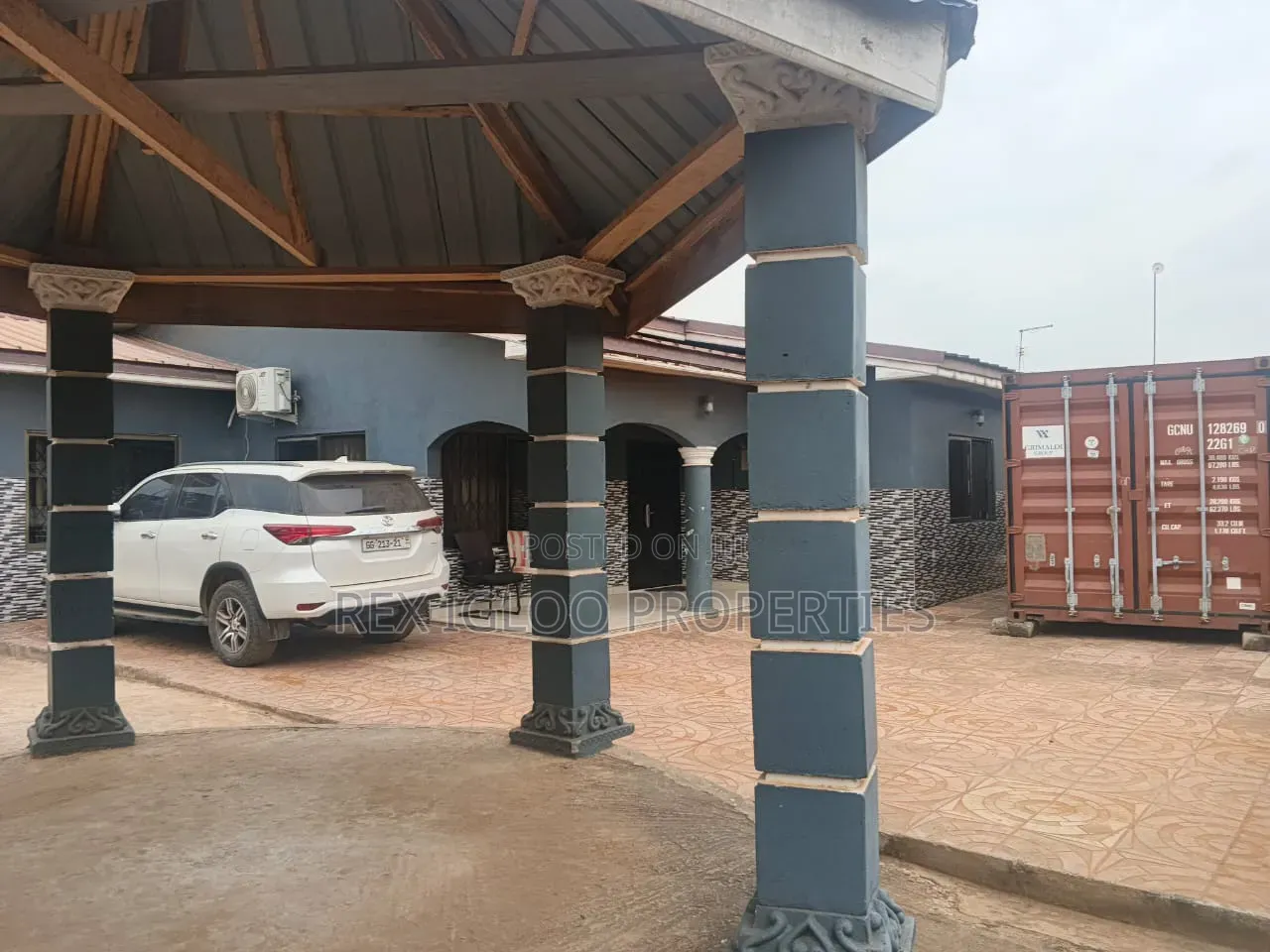 3bdrm House in Tema, Community 25 for sale