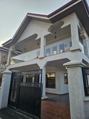 4bdrm Duplex in Accra Metropolitan for rent