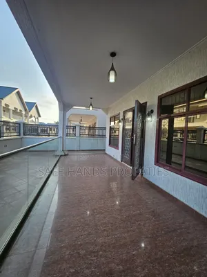4bdrm Duplex in Accra Metropolitan for rent