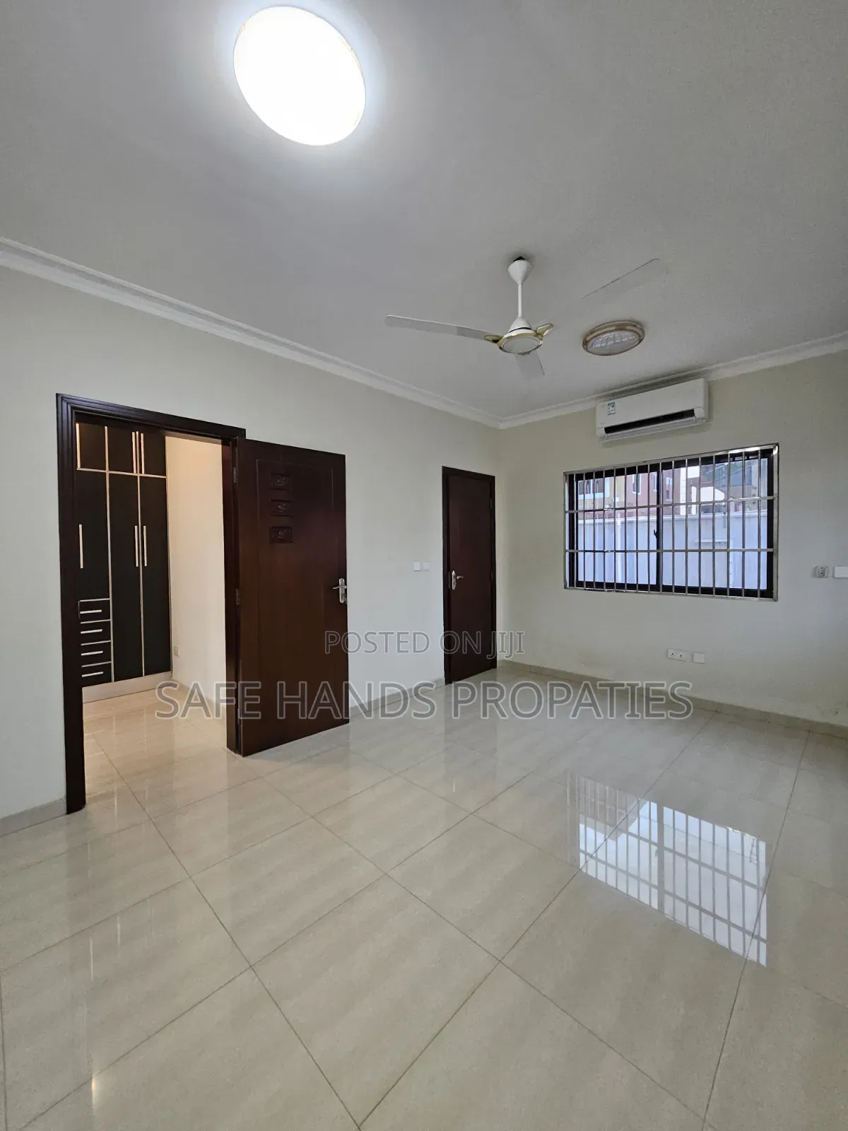 4bdrm Duplex in Accra Metropolitan for rent