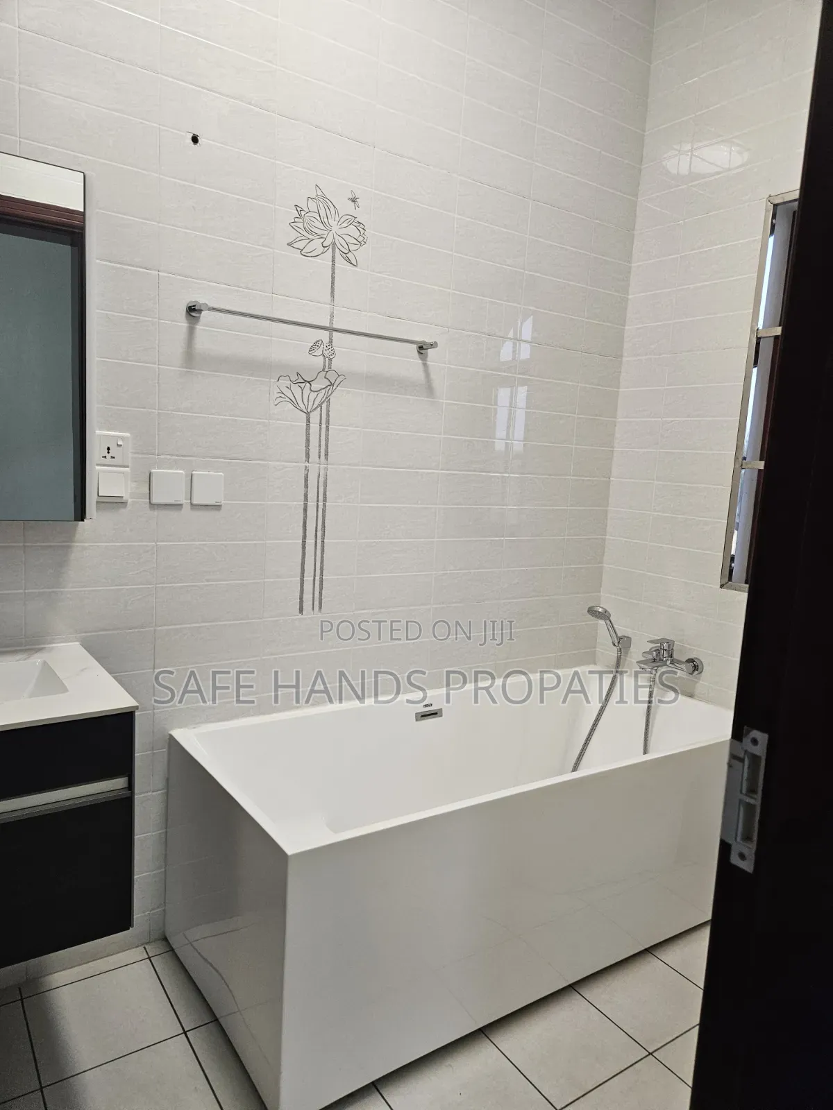 4bdrm Duplex in Accra Metropolitan for rent