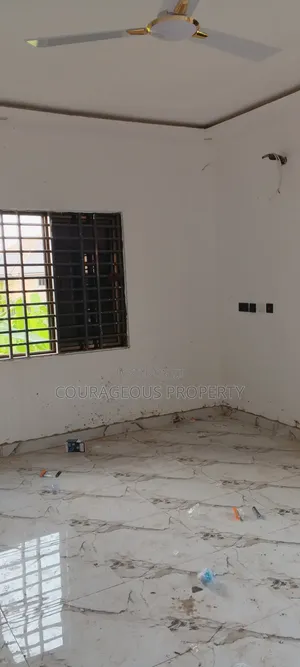 3bdrm Apartment in Ayawaso Road, Pentecost for rent