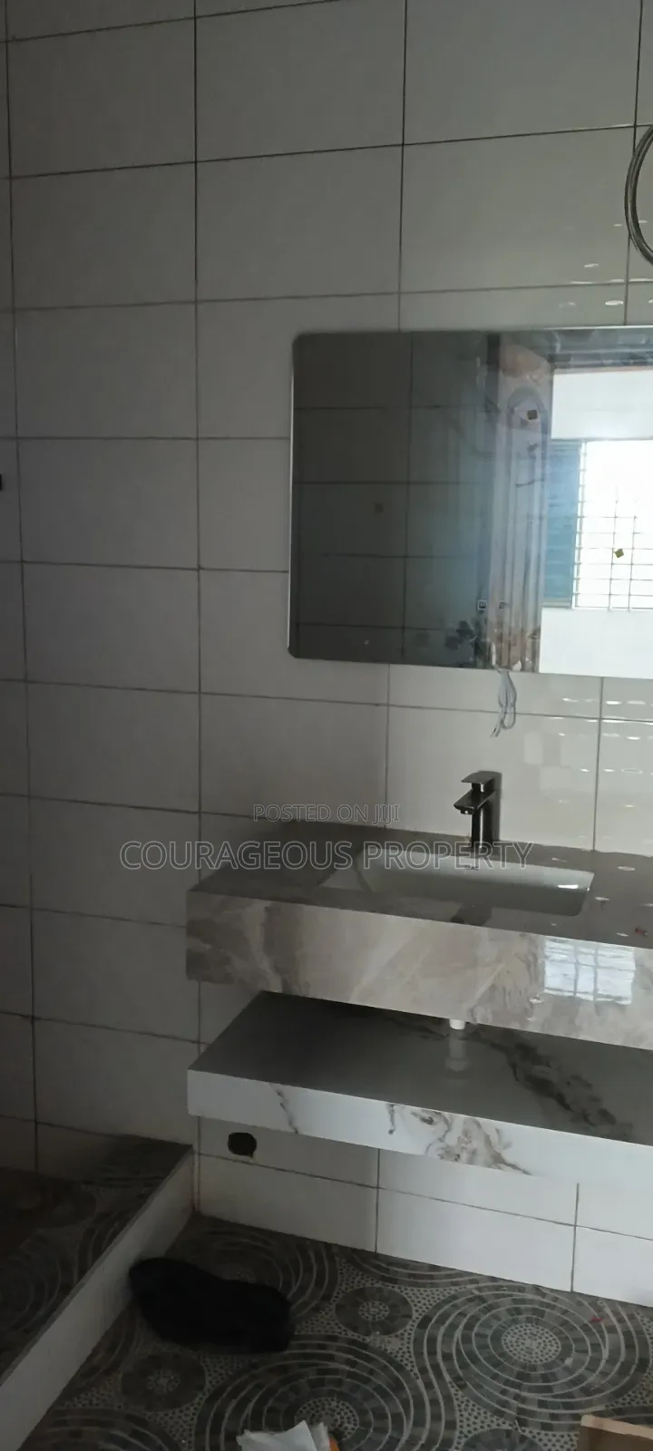 3bdrm Apartment in Ayawaso Road, Pentecost for rent