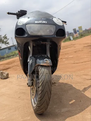 Suzuki GSR 2015 Black