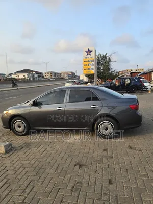 Toyota Corolla LE 4dr Sedan (1.8L 4cyl 4A) 2010 Gray
