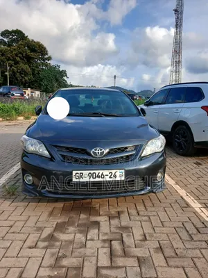 Toyota Corolla S 5-Speed 2013 Black