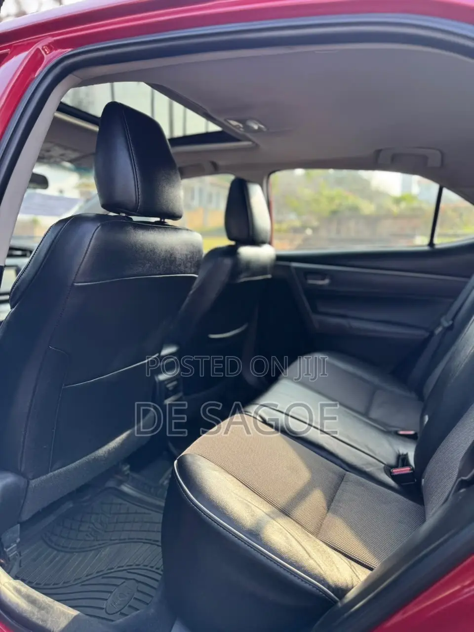 Toyota Corolla S 4dr Sedan (1.8L 4cyl CVT) 2016 Red