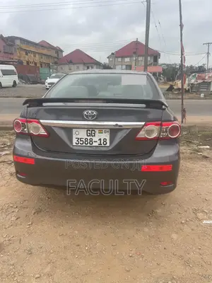 Toyota Corolla LE 4dr Sedan (1.8L 4cyl 4A) 2012 Gray