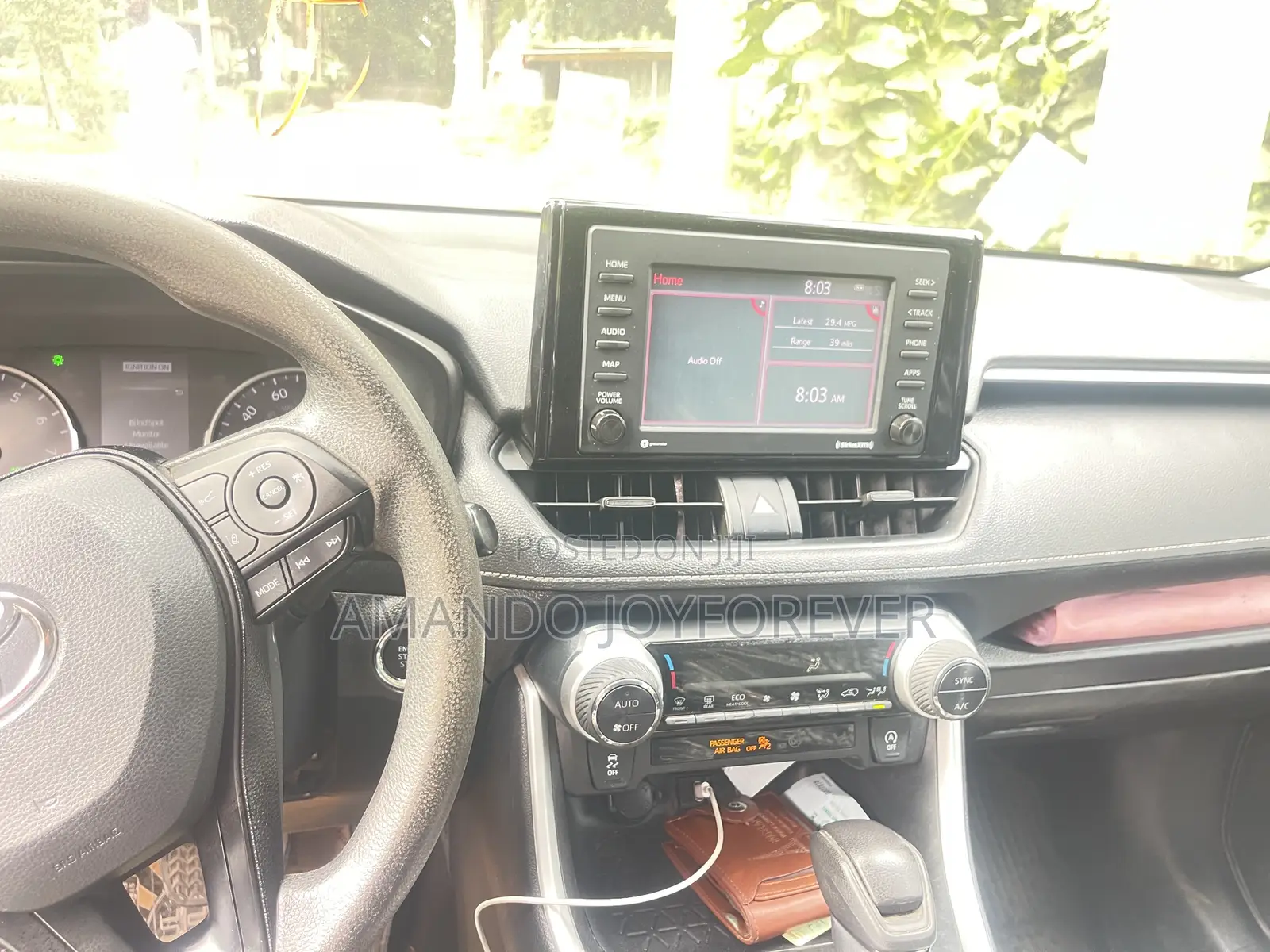 Toyota RAV4 XLE 2021 Silver