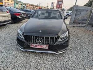 Mercedes-Benz C300 2017 Black