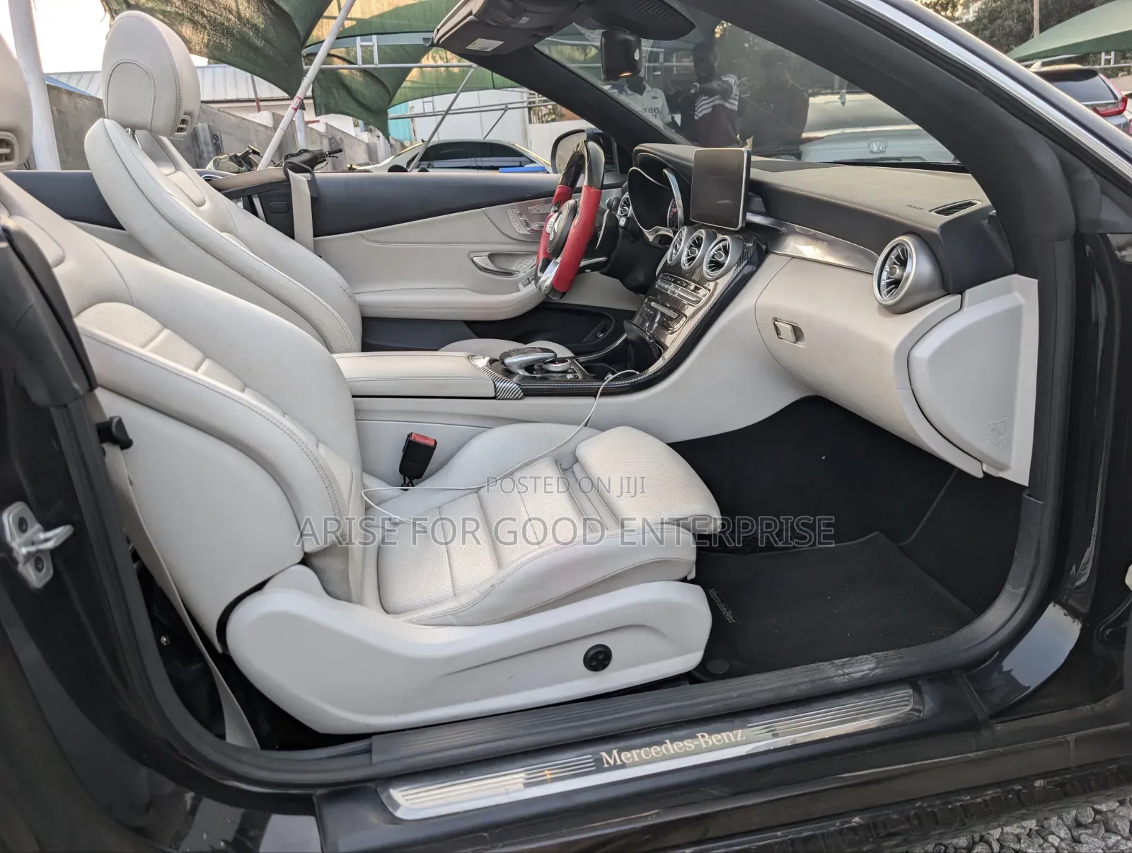 Mercedes-Benz C300 2017 Black