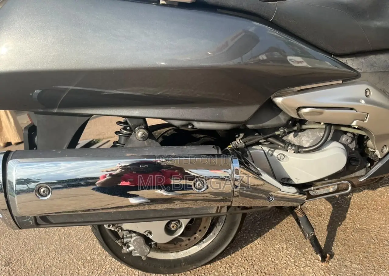 New Honda 2025 Silver