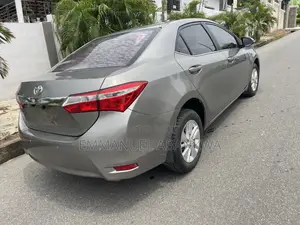 Toyota Corolla 2016 Silver