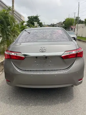 Toyota Corolla 2016 Silver