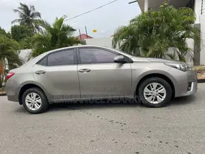 Toyota Corolla 2016 Silver