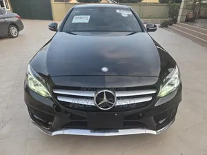 Mercedes-Benz C300 Luxury 4dr AWD 4Matic Sedan (2.0L 4cyl 7A) 2015 Black