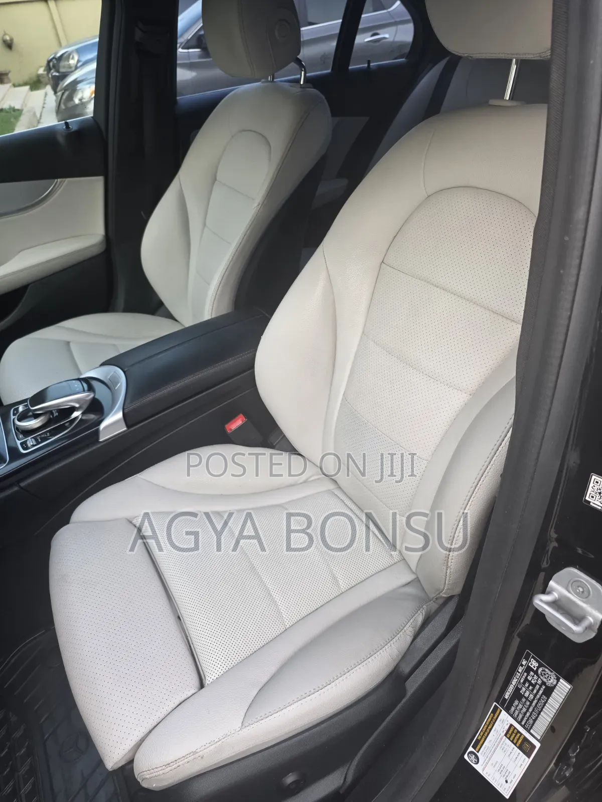 Mercedes-Benz C300 Luxury 4dr AWD 4Matic Sedan (2.0L 4cyl 7A) 2015 Black