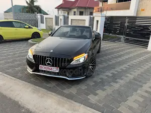 Mercedes-Benz C300 Base 4Matic Coupe AWD (2.0L 4cyl 7A) 2017 Black