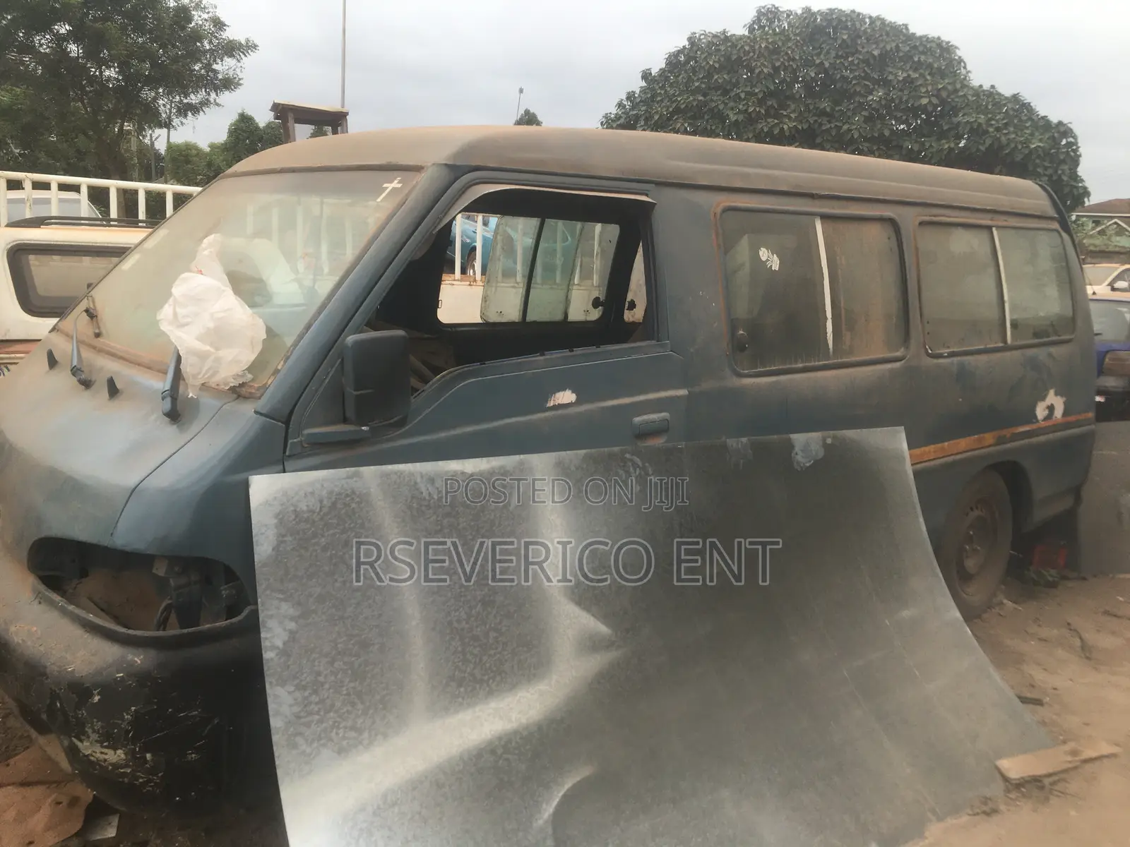 Hyundai H-100 2004 Blue