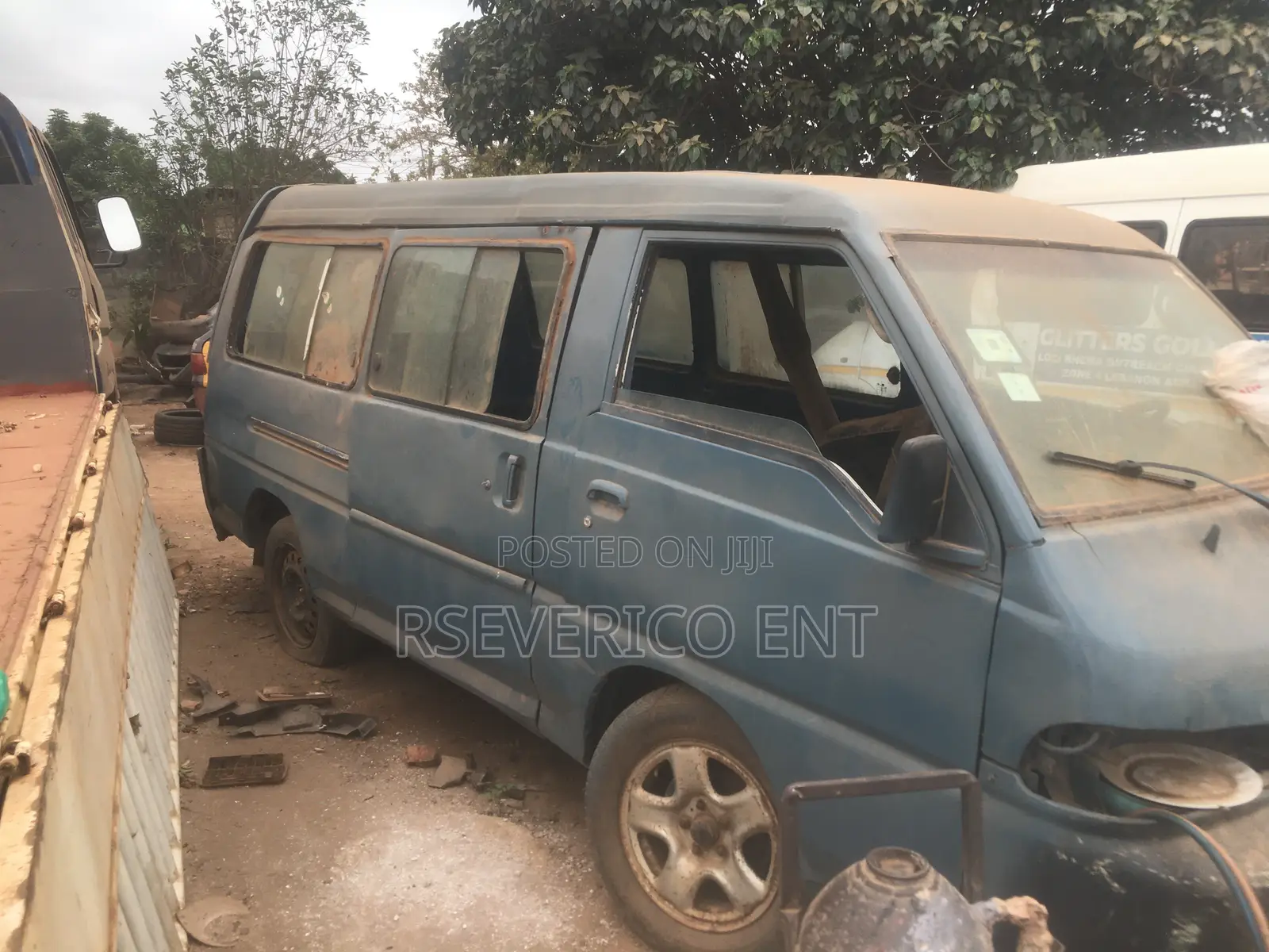 Hyundai H-100 2004 Blue